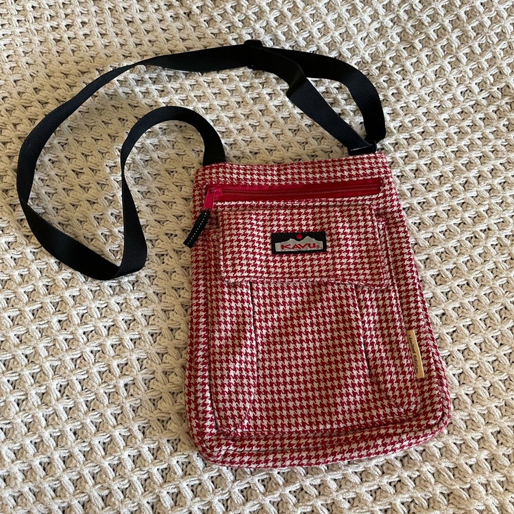 Kavu Red/White Houndstooth Crossbody